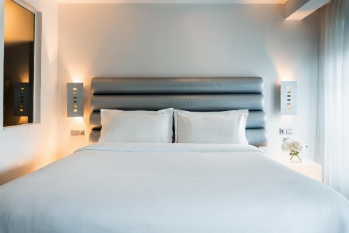 1k Hotel image 13